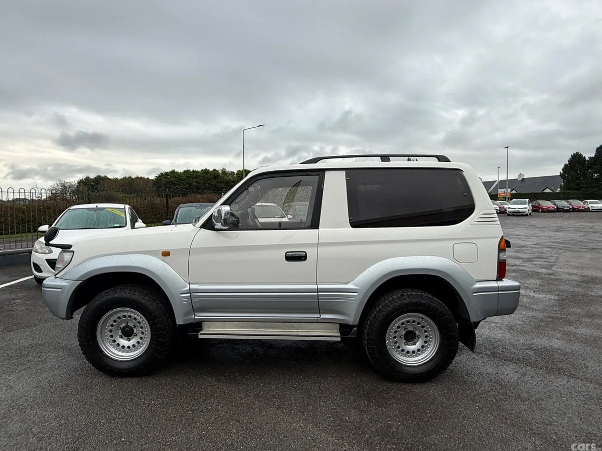Toyota Land Cruiser SUV, Diesel, 1996, White