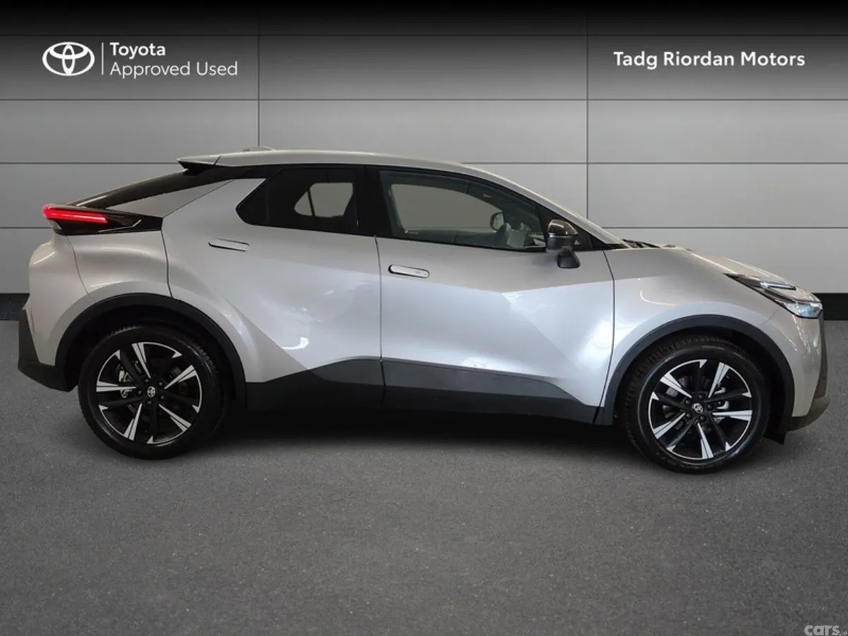 Toyota C-HR SUV, Petrol Hybrid, 2026, Grey