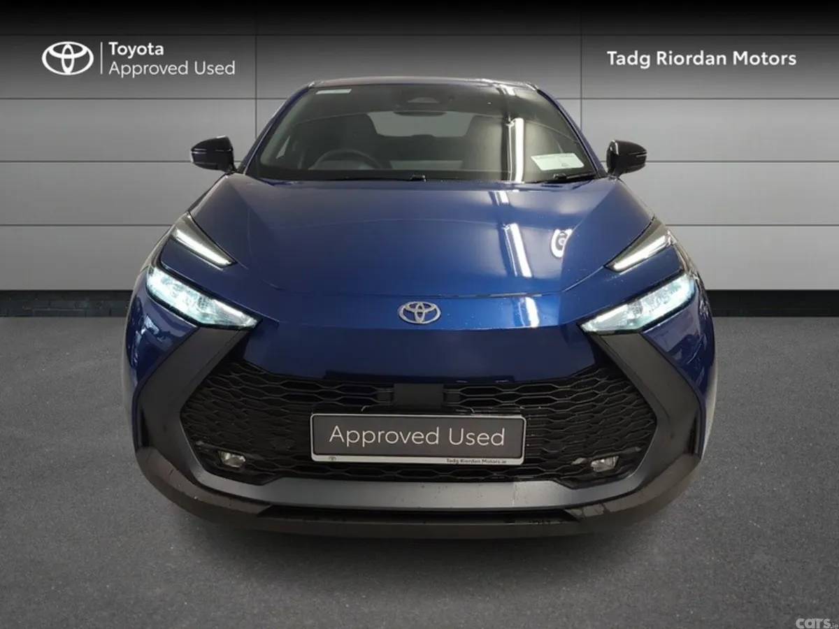 Toyota C-HR SUV, Petrol Hybrid, 2026, Blue