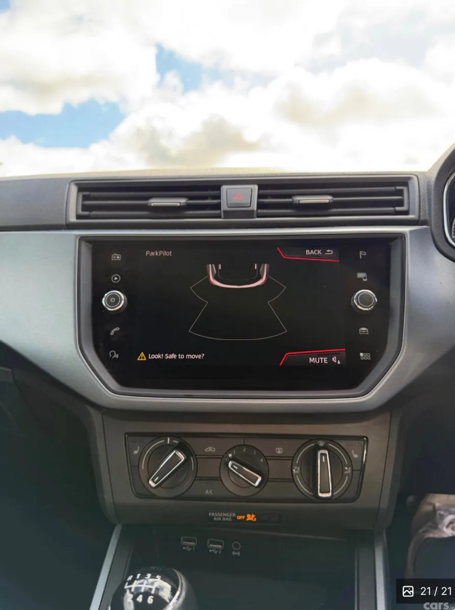 SEAT Arona SUV, Diesel, 2019, Black