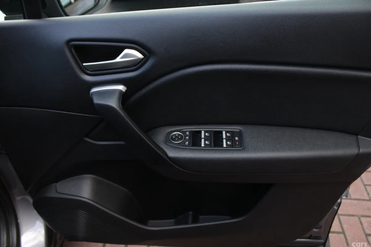 Renault Captur Hatchback, Petrol Plug-in Hybrid, 2021, Grey