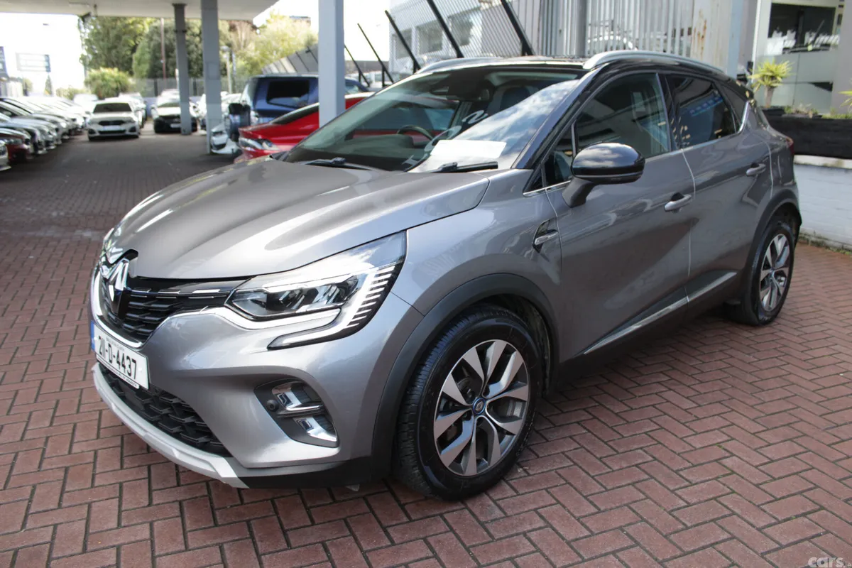 Renault Captur Hatchback, Petrol Plug-in Hybrid, 2021, Grey