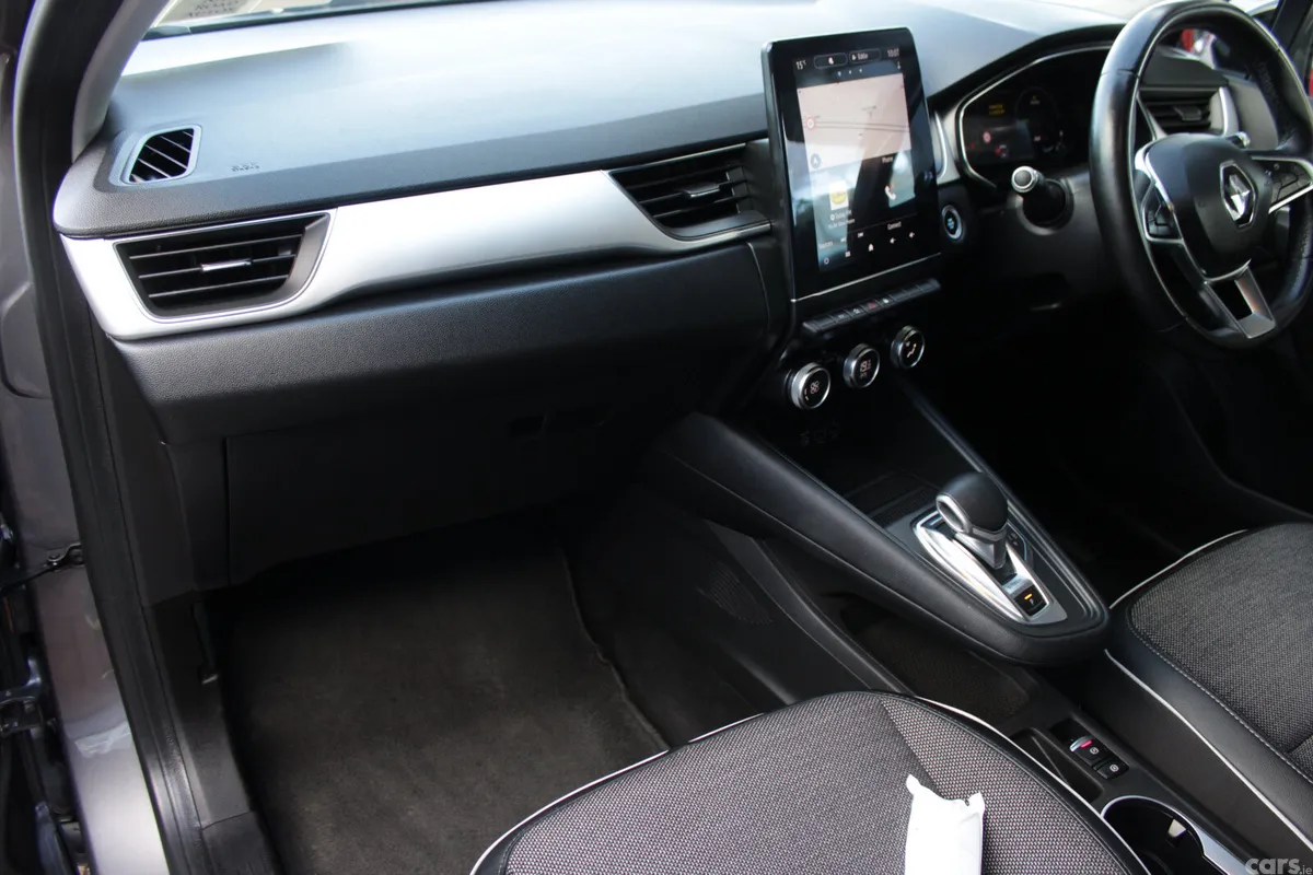 Renault Captur Hatchback, Petrol Plug-in Hybrid, 2021, Grey
