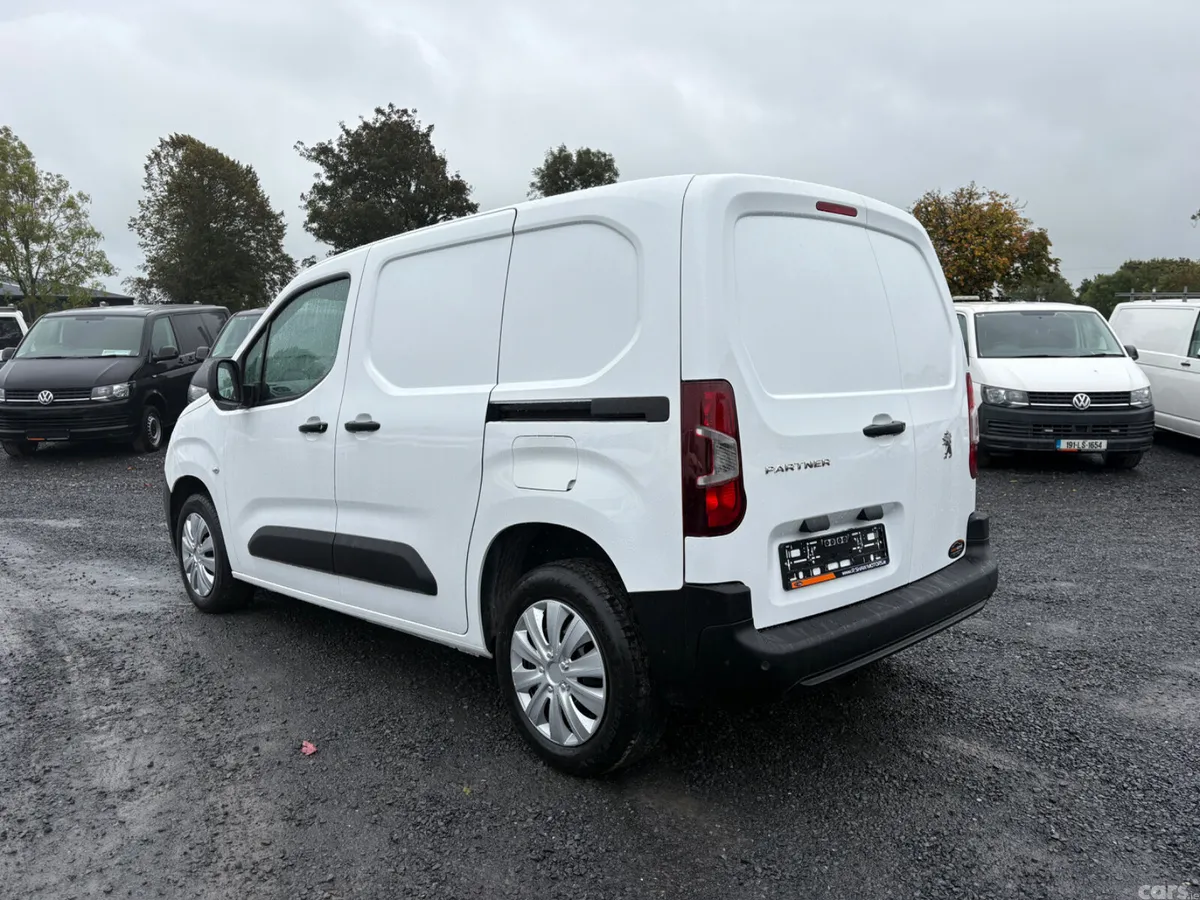 Peugeot Partner MPV, Diesel, 2020, White