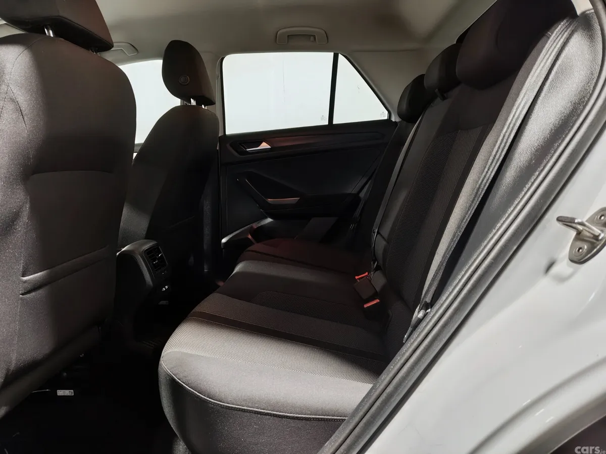 Volkswagen T-Roc SUV, Petrol, 2023, White