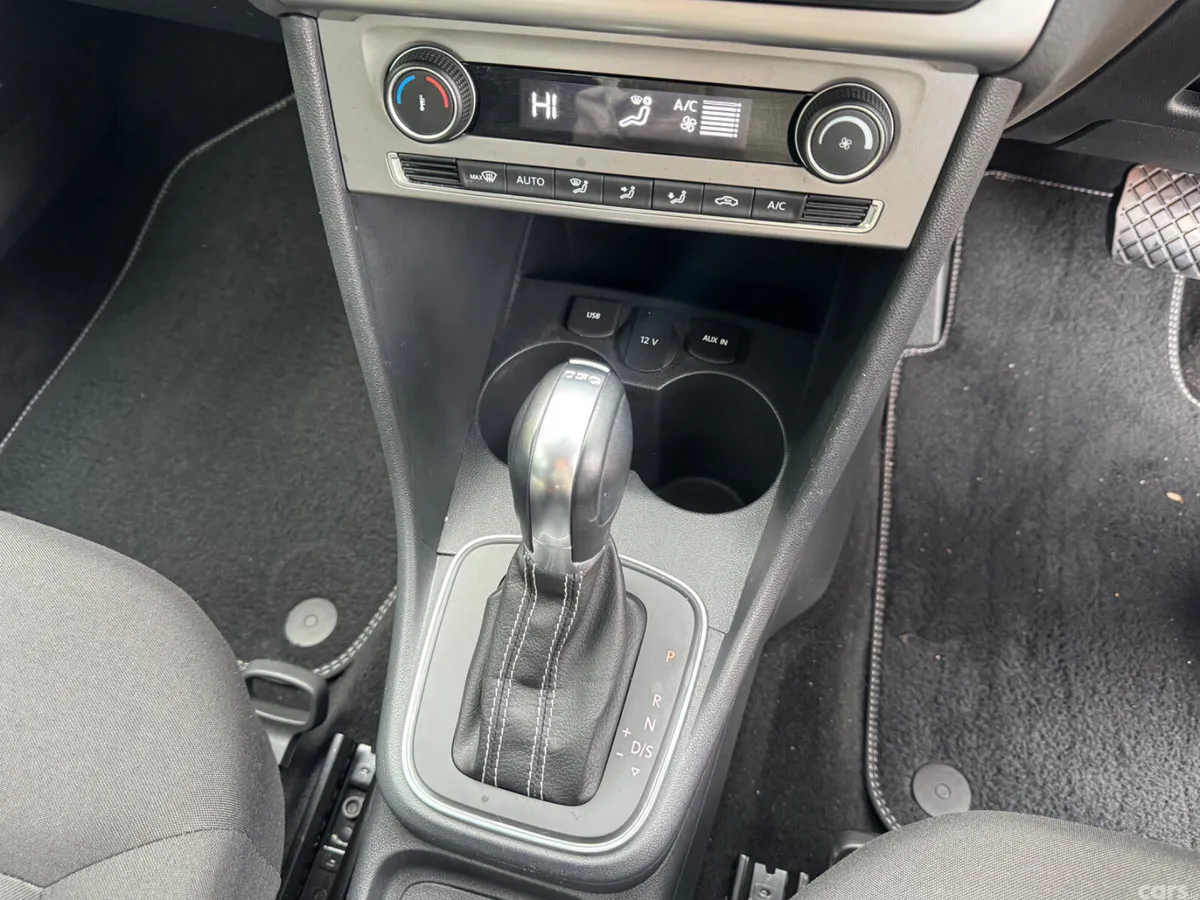 Volkswagen Polo Hatchback, Petrol, 2015, Grey