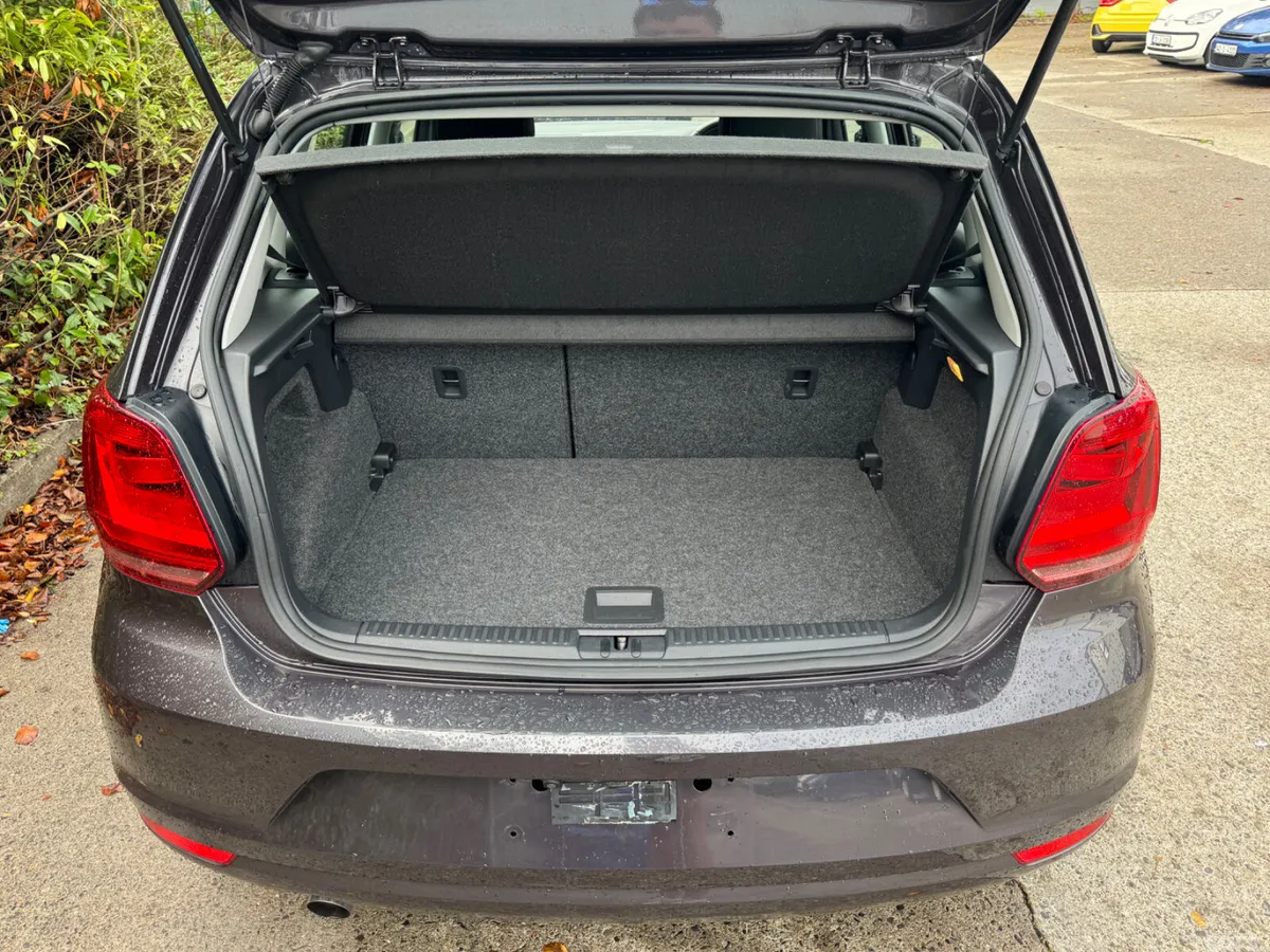 Volkswagen Polo Hatchback, Petrol, 2015, Grey