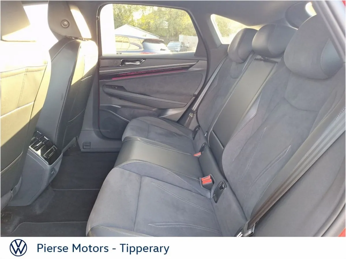 Volkswagen ID.7 Hatchback, Electric, 2025, Red