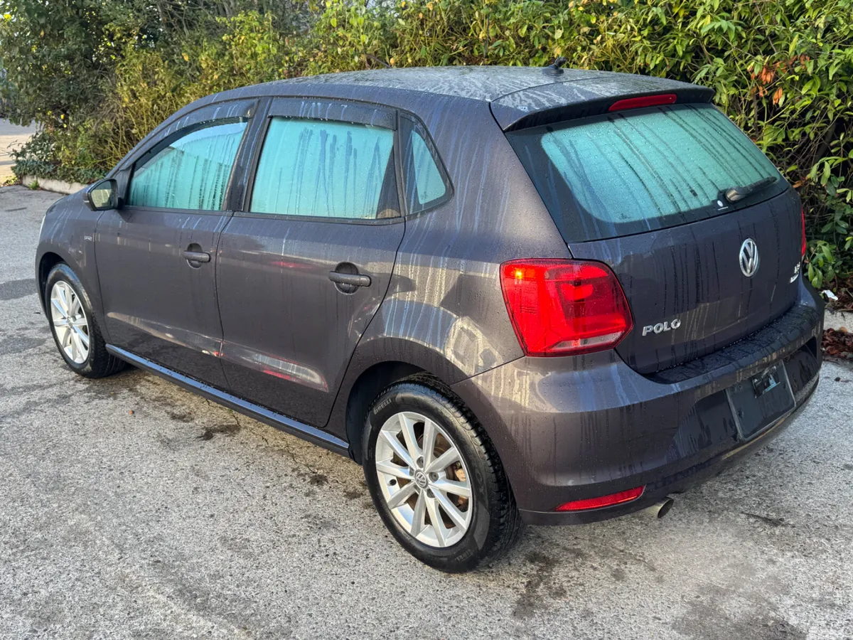 Volkswagen Polo Hatchback, Petrol, 2015, Grey