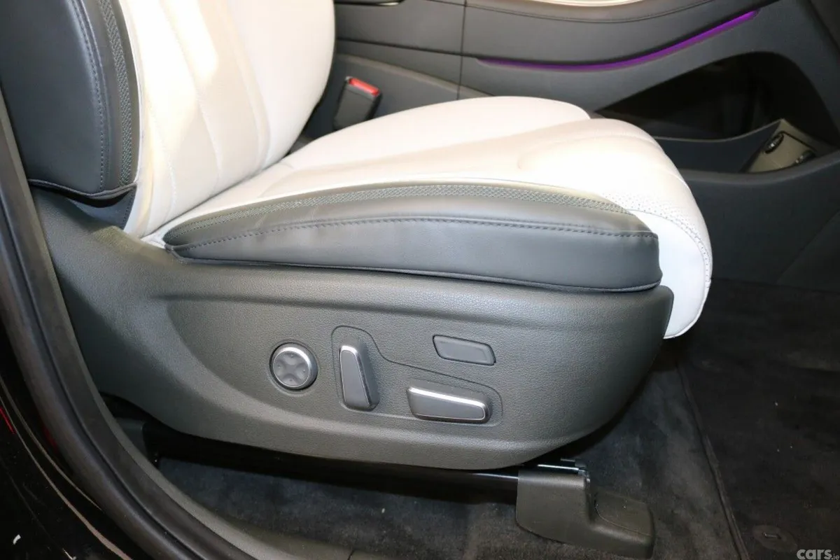Hyundai Santa Fe SUV, Petrol Plug-in Hybrid, 2022, Black