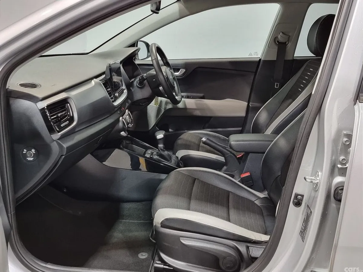 Kia Stonic Hatchback, Petrol Hybrid, 2025, Silver