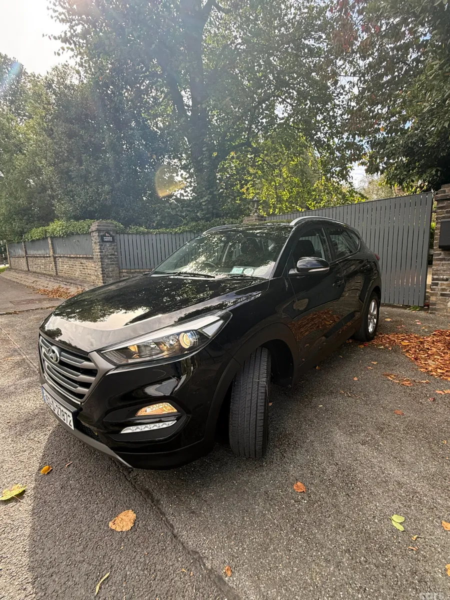 Hyundai Tucson SUV, Diesel, 2015, Black