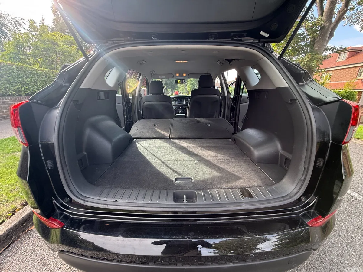 Hyundai Tucson SUV, Diesel, 2015, Black