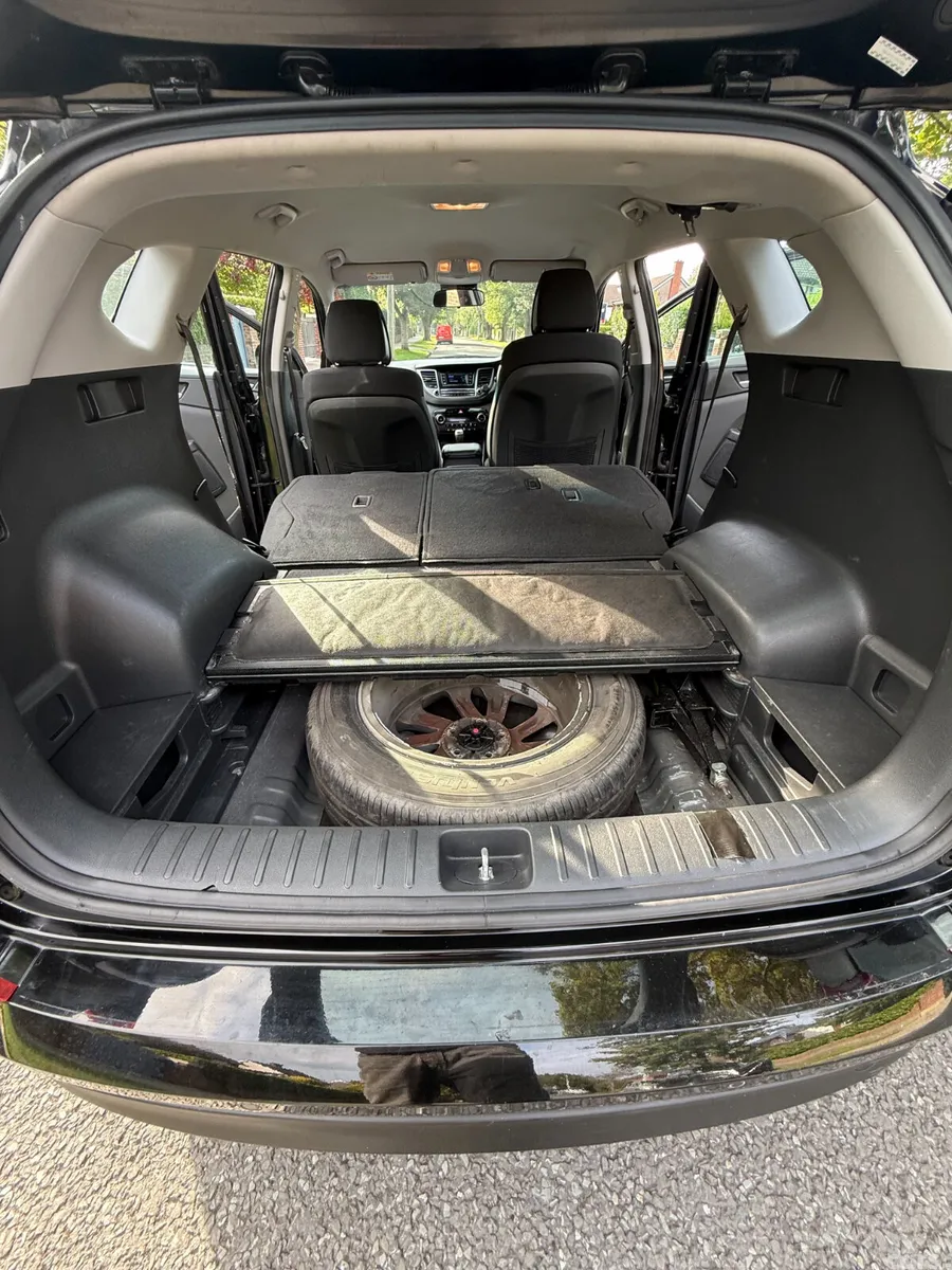 Hyundai Tucson SUV, Diesel, 2015, Black