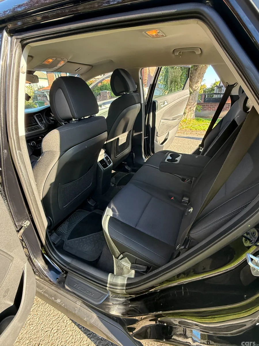 Hyundai Tucson SUV, Diesel, 2015, Black