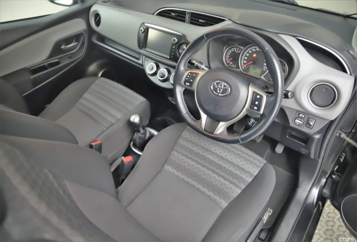Toyota Yaris Hatchback, Petrol, 2016, Black