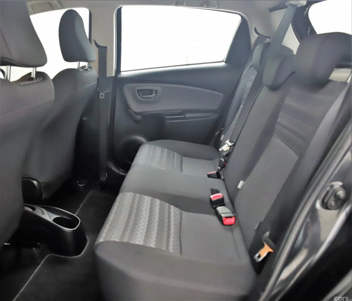 Toyota Yaris Hatchback, Petrol, 2016, Black