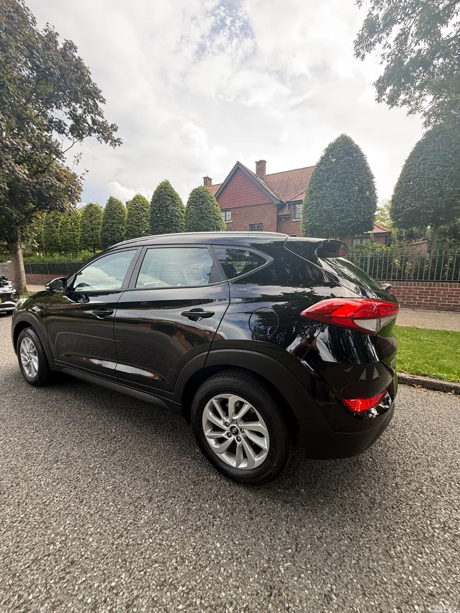 Hyundai Tucson SUV, Diesel, 2015, Black