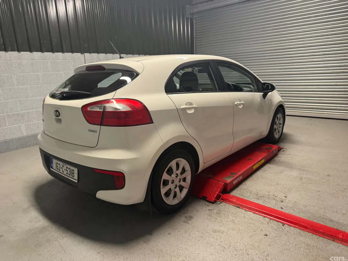 Kia Rio Hatchback, Diesel, 2016, White