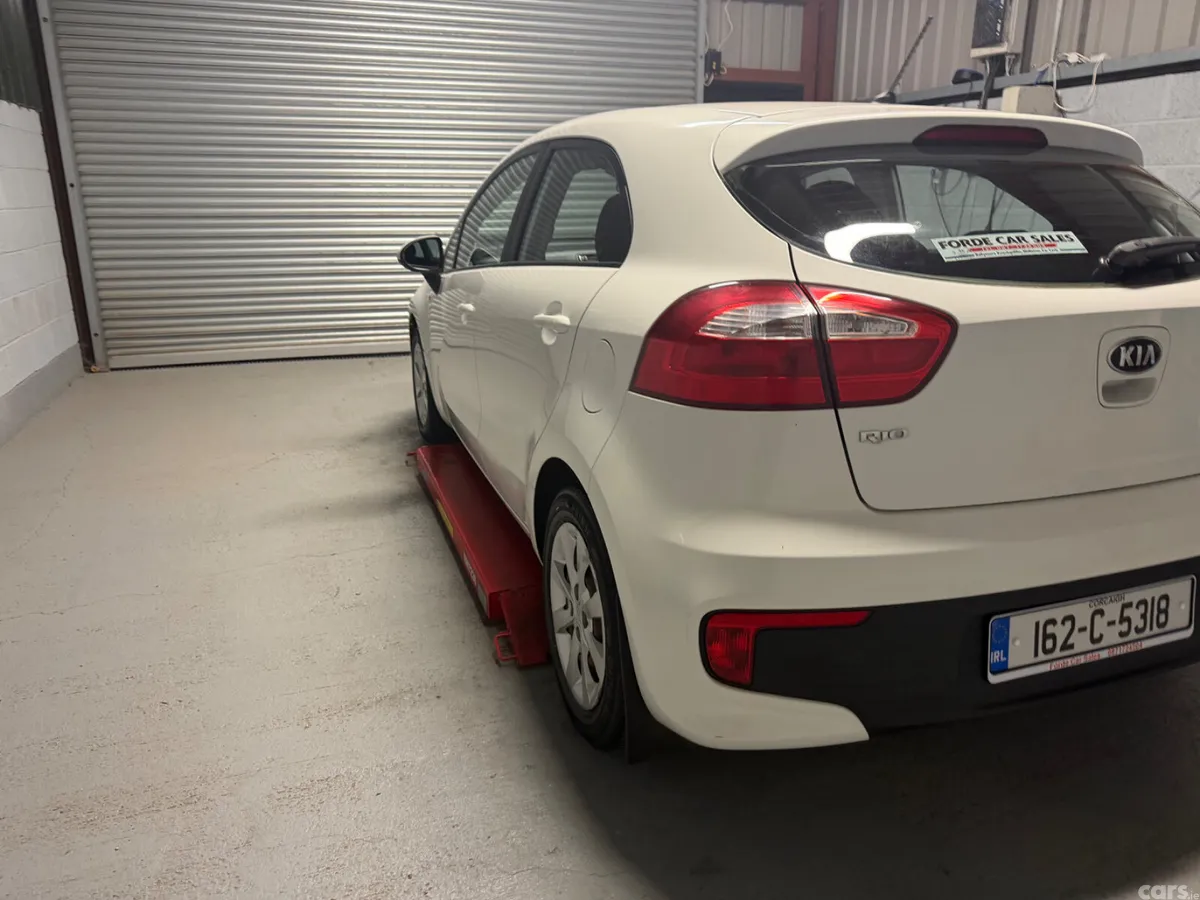 Kia Rio Hatchback, Diesel, 2016, White