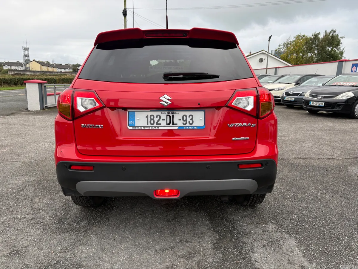 Suzuki Vitara SUV, Petrol, 2018, Red