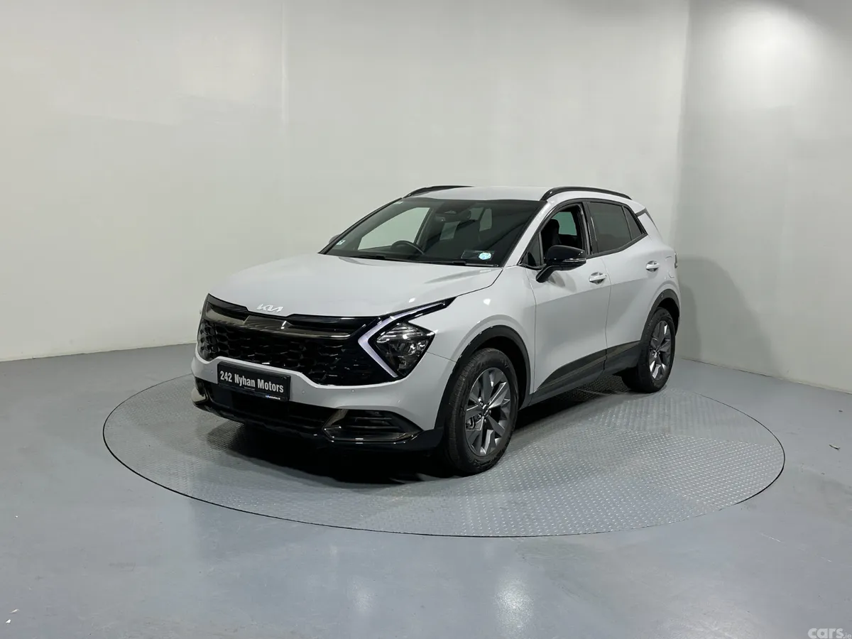 Kia Sportage SUV, Petrol Hybrid, 2024, Grey