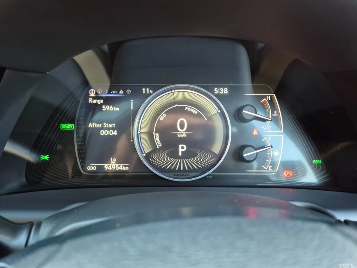 Lexus ES Saloon, Petrol Hybrid, 2022, Red