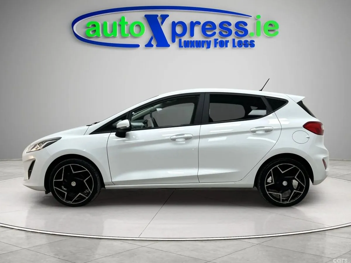 Ford Fiesta Hatchback, Petrol, 2019, White