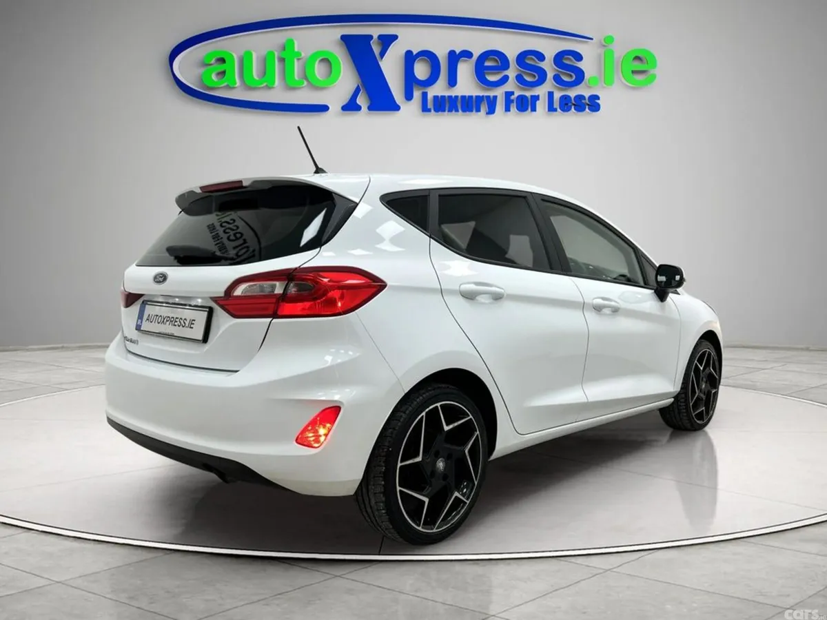 Ford Fiesta Hatchback, Petrol, 2019, White