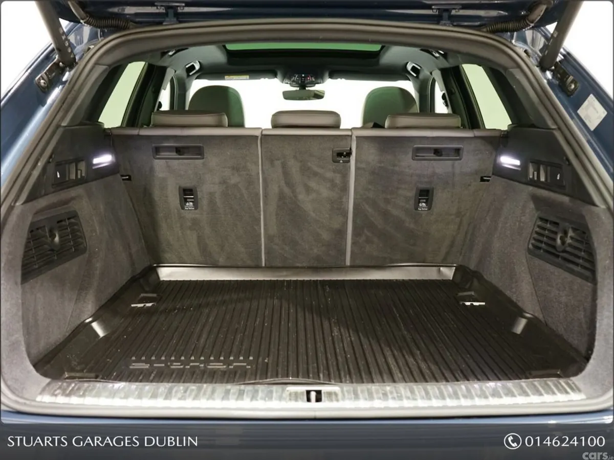 Audi Q8 e-tron Estate, Electric, 2023, Blue