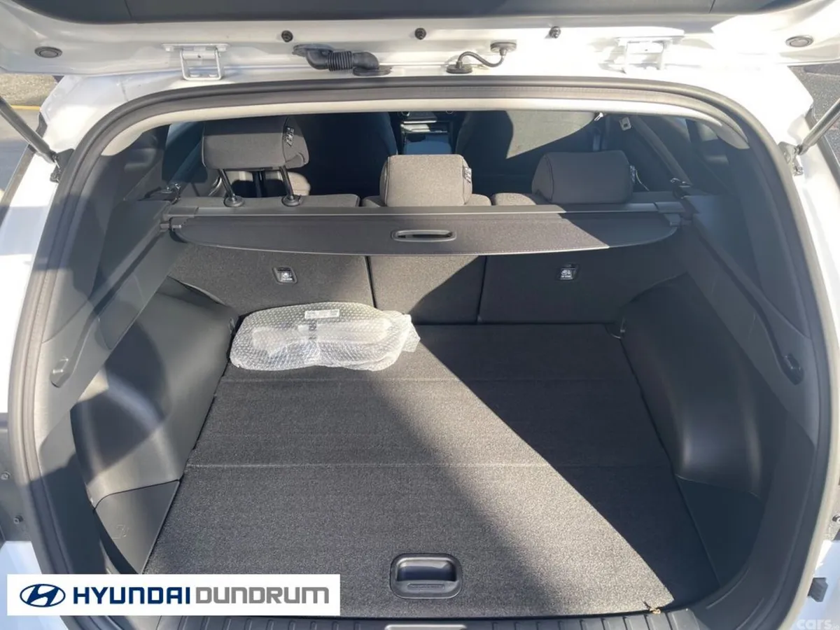 Hyundai Tucson MPV, Petrol Plug-in Hybrid, 2026, White