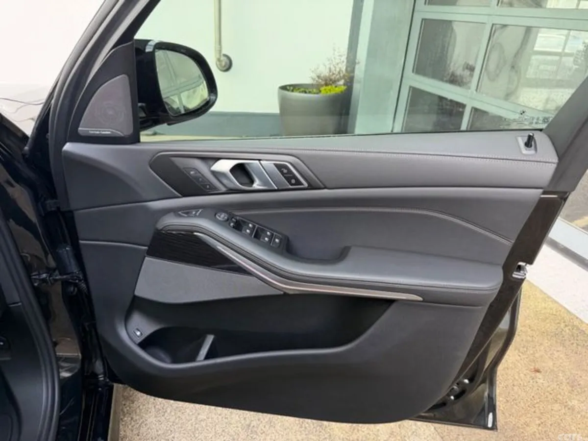 BMW X5 SUV, Petrol Plug-in Hybrid, 2025, Black
