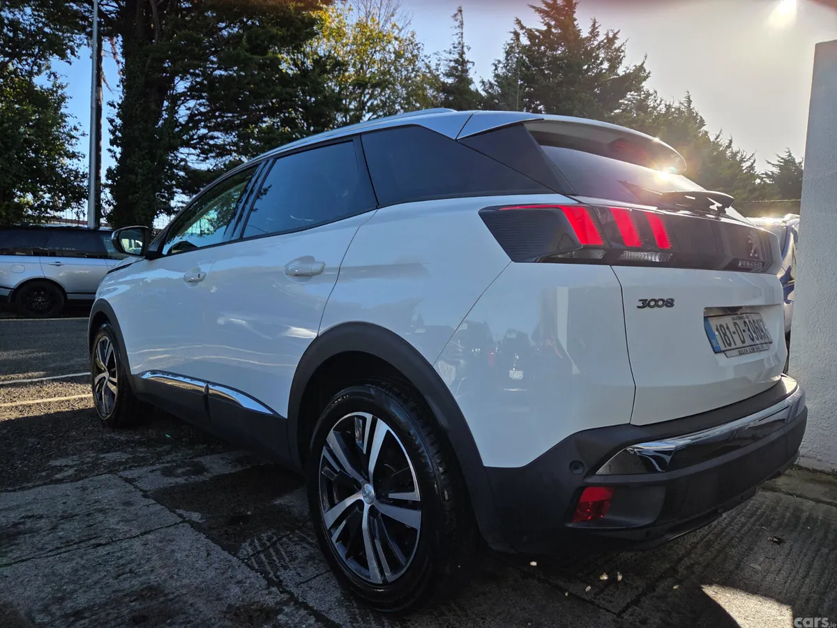 Peugeot 3008 MPV, Petrol, 2018, White