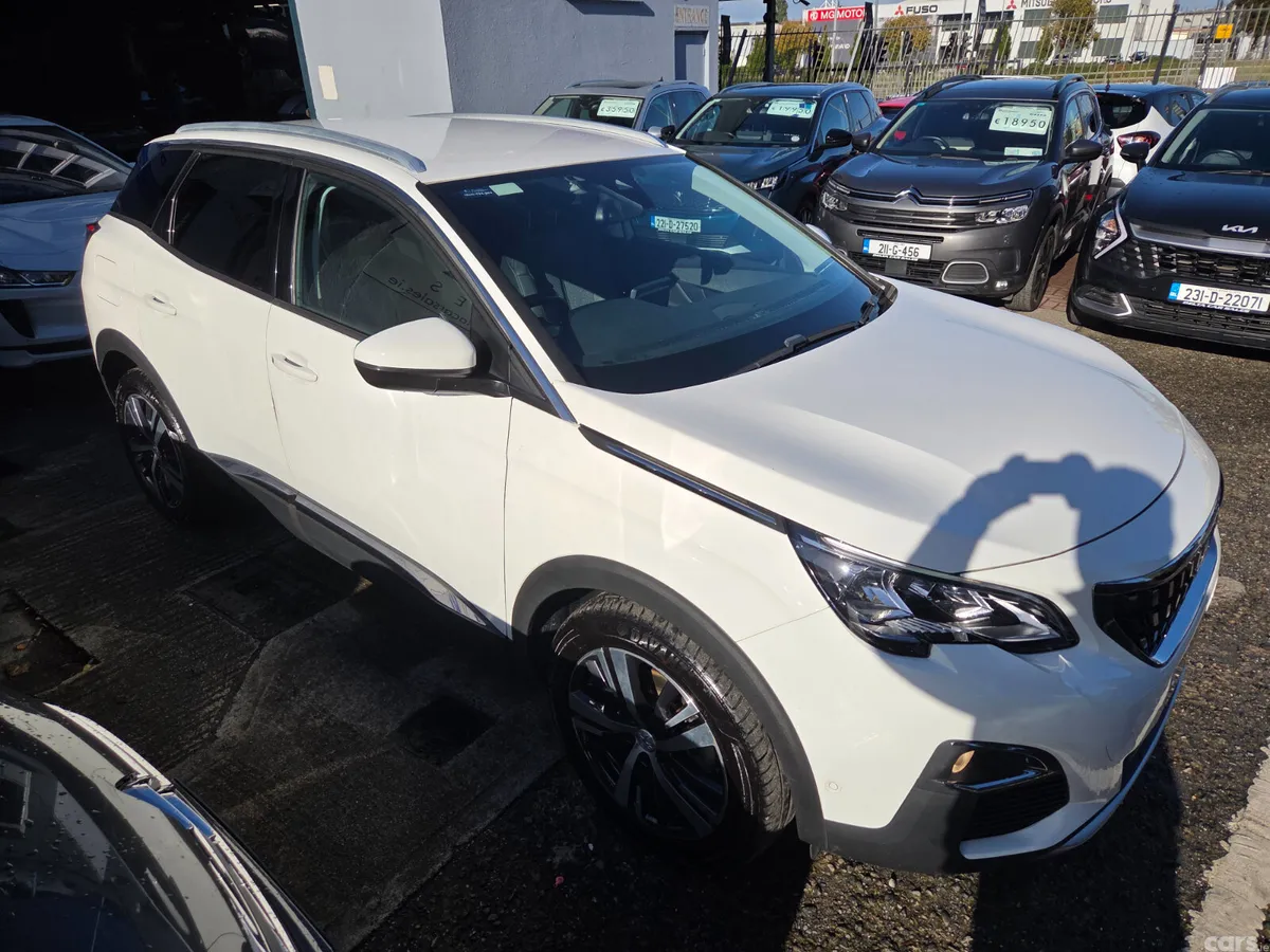 Peugeot 3008 MPV, Petrol, 2018, White