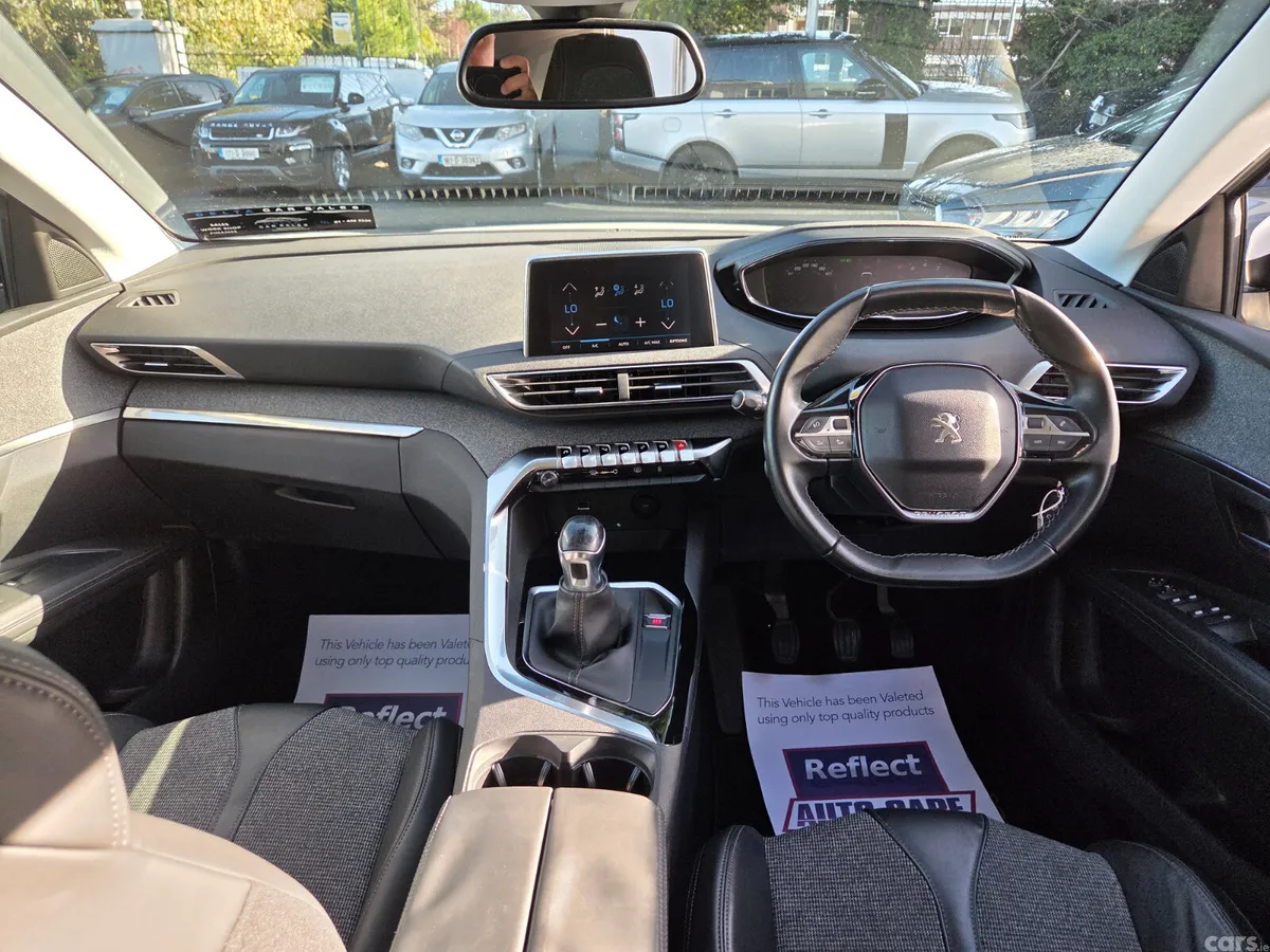 Peugeot 3008 MPV, Petrol, 2018, White