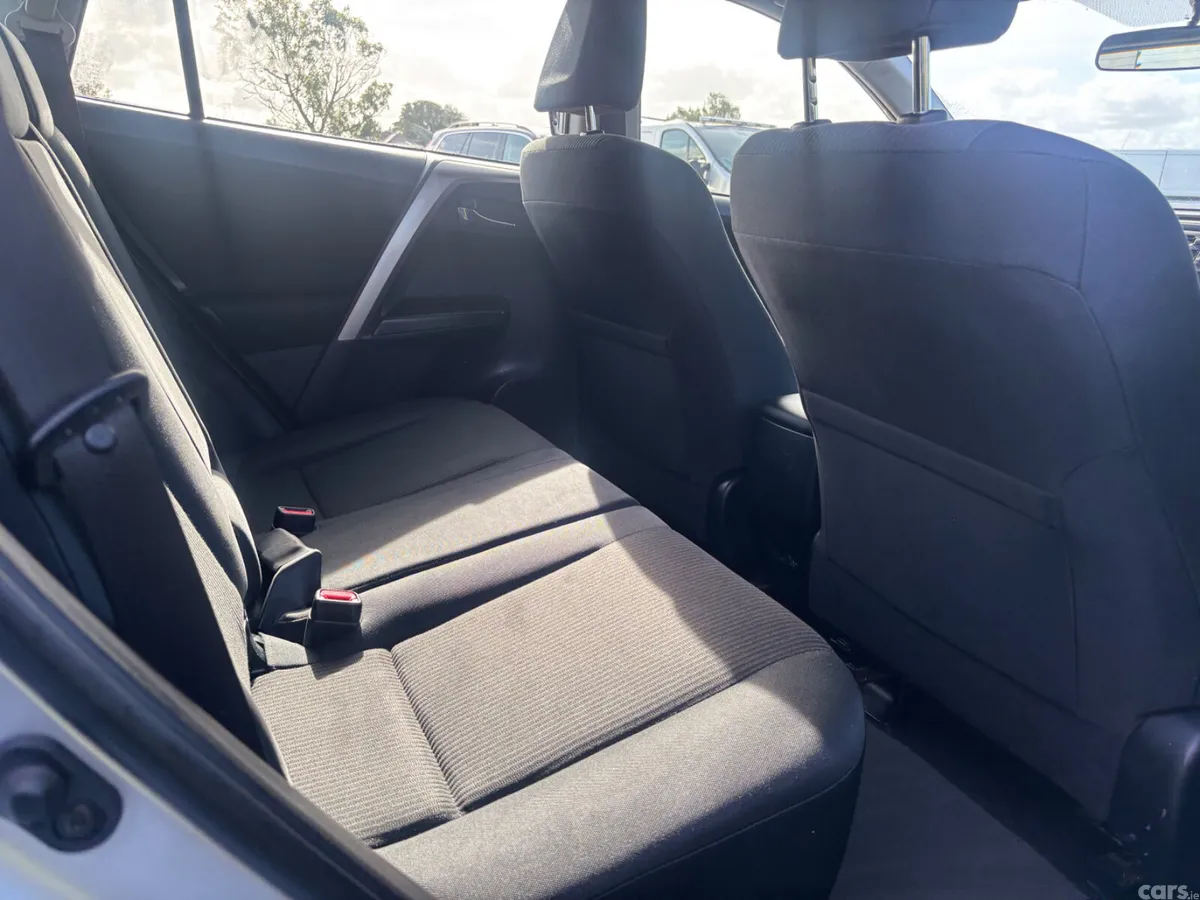 Toyota RAV4 SUV, Diesel, 2016, Silver