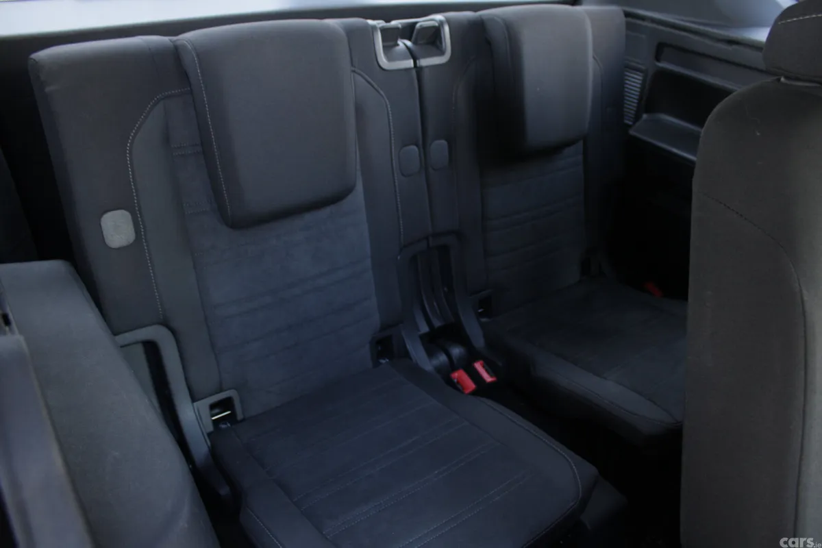 Volkswagen Touran MPV, Diesel, 2020, Black