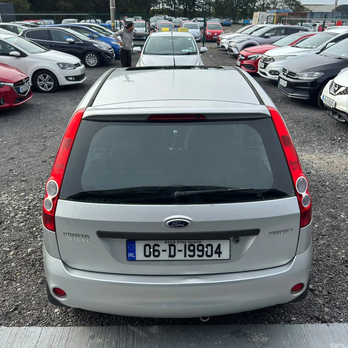 Ford Fiesta Hatchback, Petrol, 2006, Silver