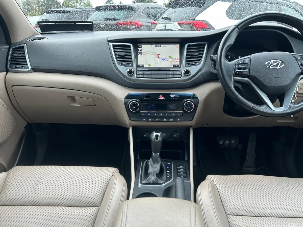 Hyundai Tucson SUV, Diesel, 2017, Red