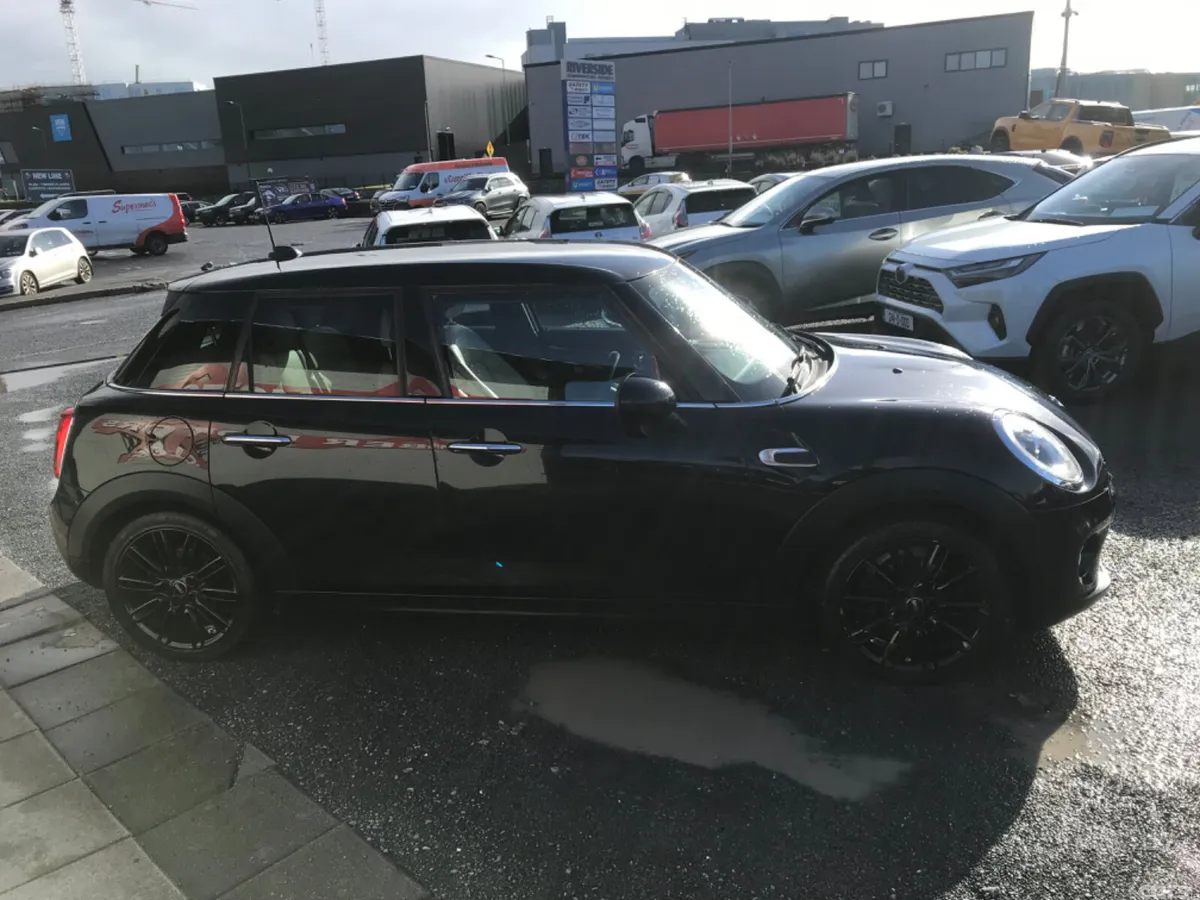 Mini Cooper Hatchback, Petrol, 2016, Black