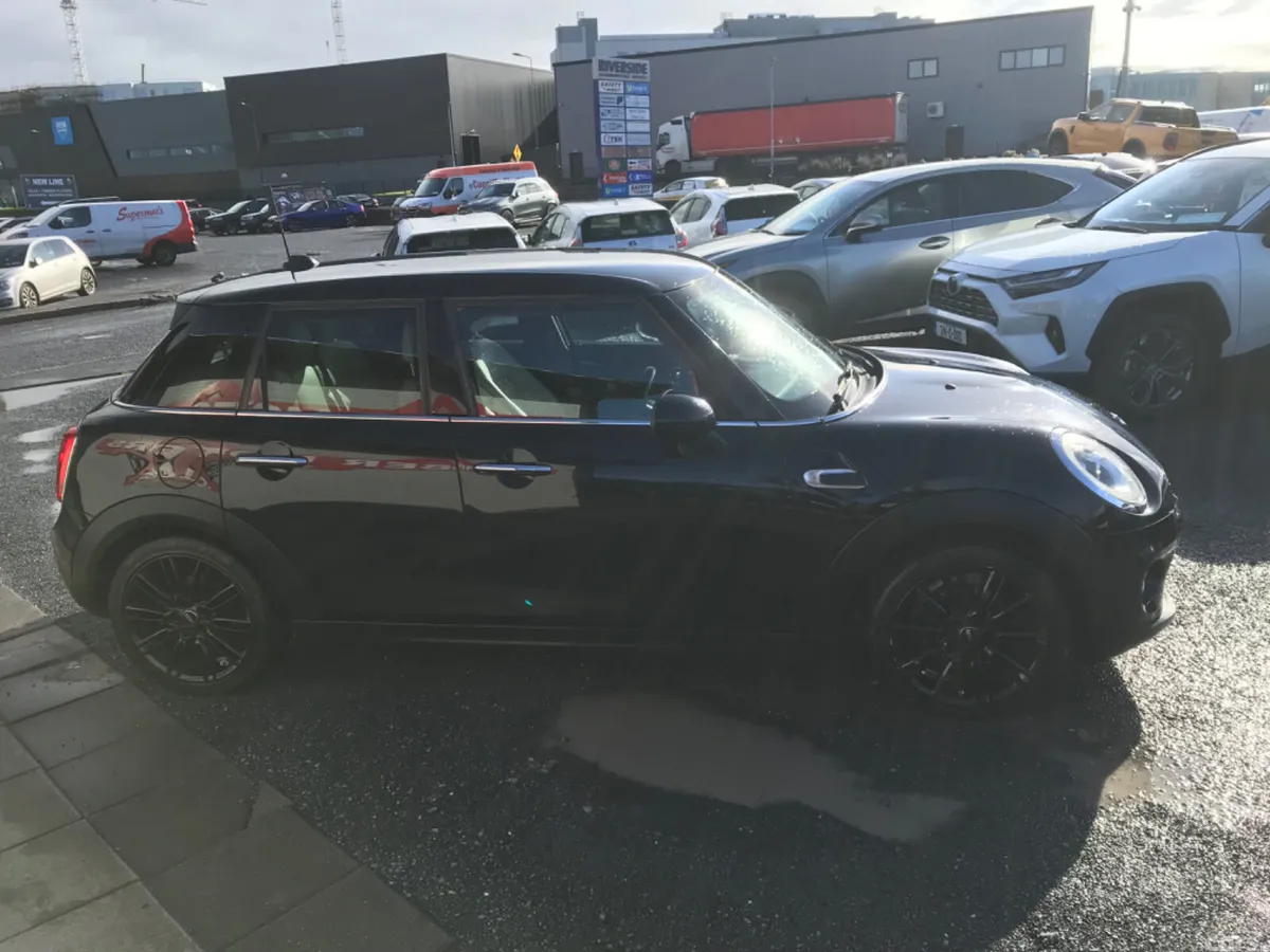 Mini Cooper Hatchback, Petrol, 2016, Black