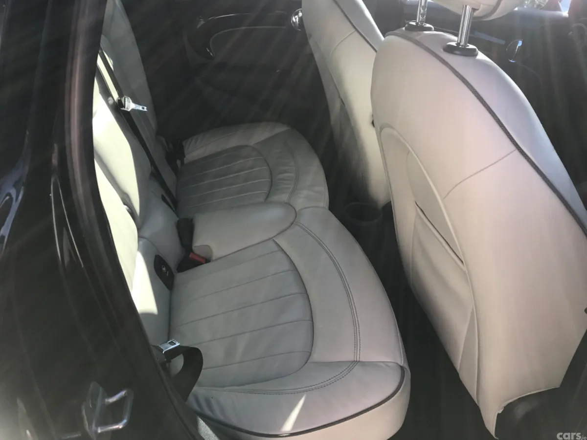 Mini Cooper Hatchback, Petrol, 2016, Black