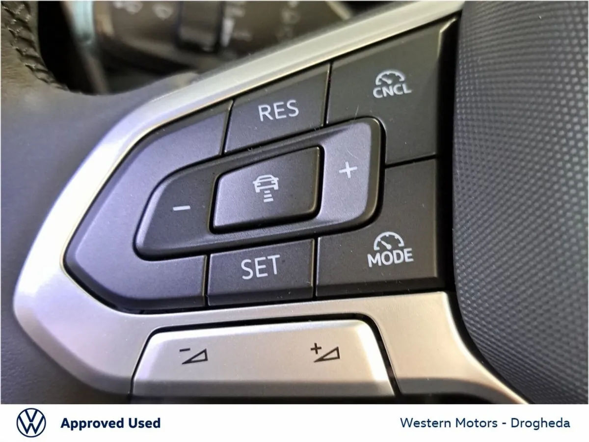 Volkswagen Tiguan SUV, Petrol Plug-in Hybrid, 2026, White