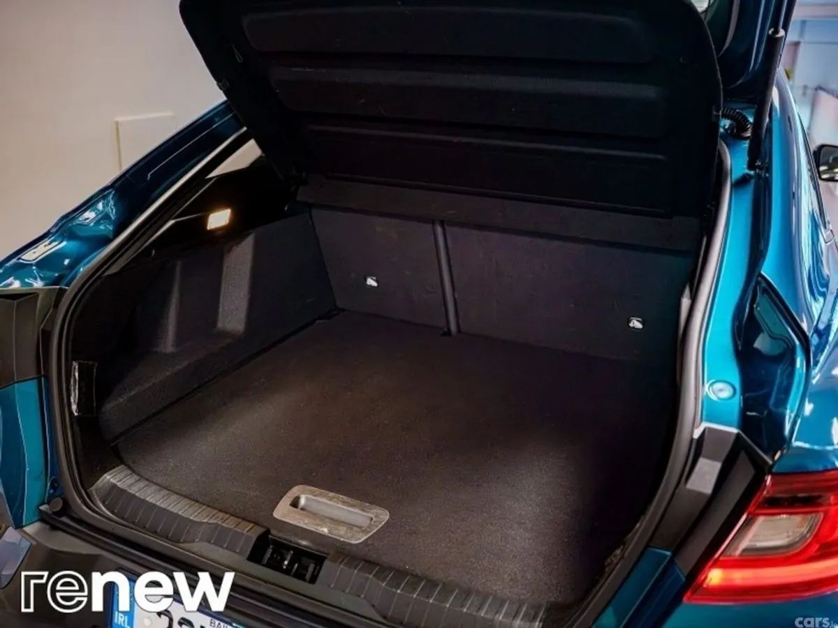 Renault Arkana Hatchback, Petrol, 2023, Blue