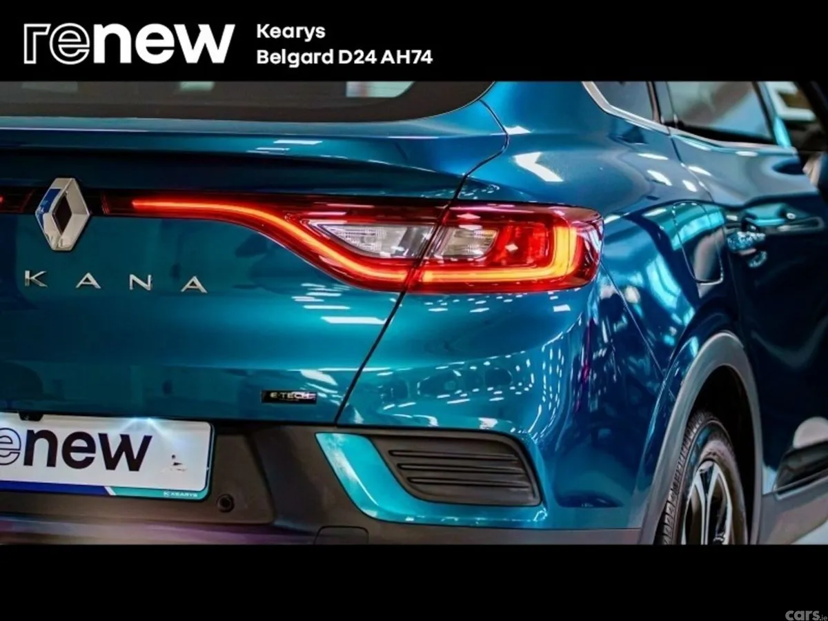 Renault Arkana Hatchback, Petrol, 2022, Blue
