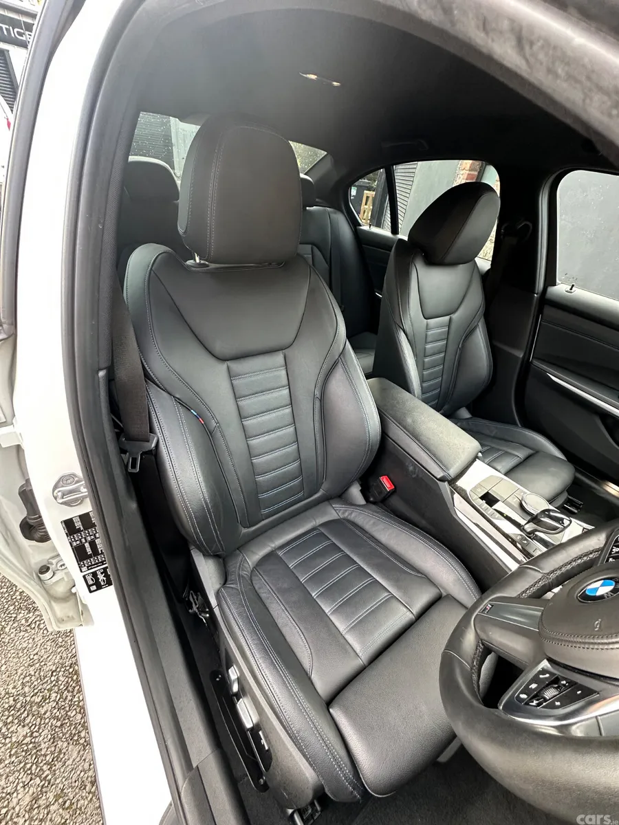 BMW 3-Series Saloon, Diesel, 2019, White