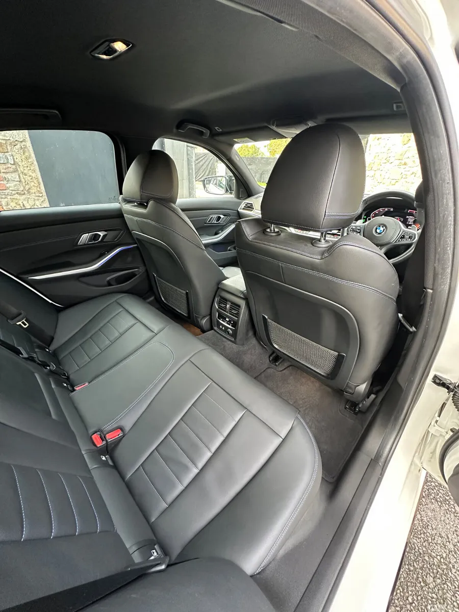 BMW 3-Series Saloon, Diesel, 2019, White