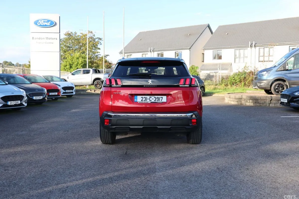 Peugeot 3008 MPV, Diesel, 2023, Red
