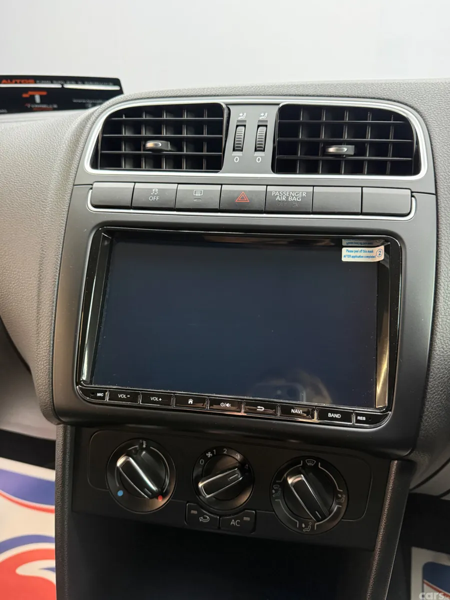 Volkswagen Polo Hatchback, Petrol, 2012, White