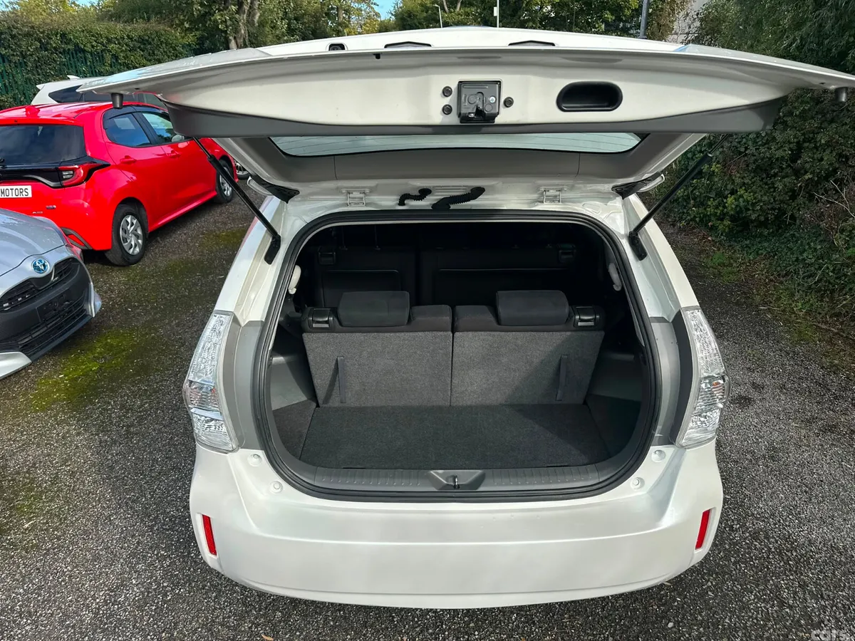 Toyota Prius Estate, Petrol Hybrid, 2015, White